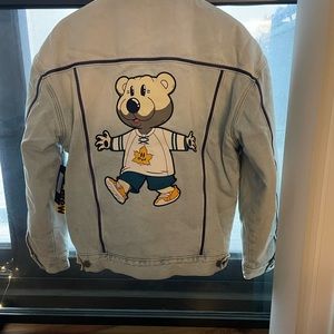 Justin Bieber collaborates Maple Leafs denim jacket